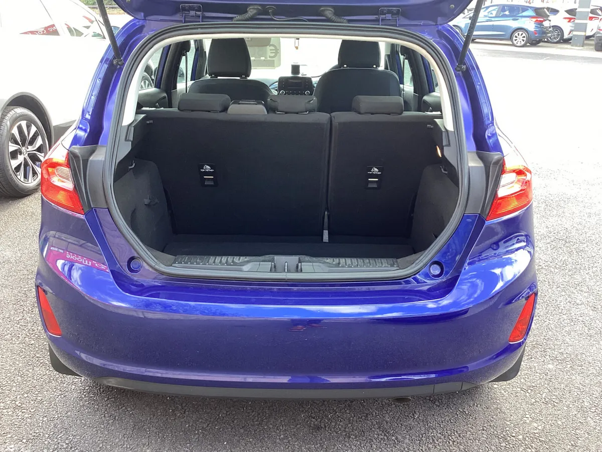 Ford Fiesta Hatchback, Petrol, 2018, Blue