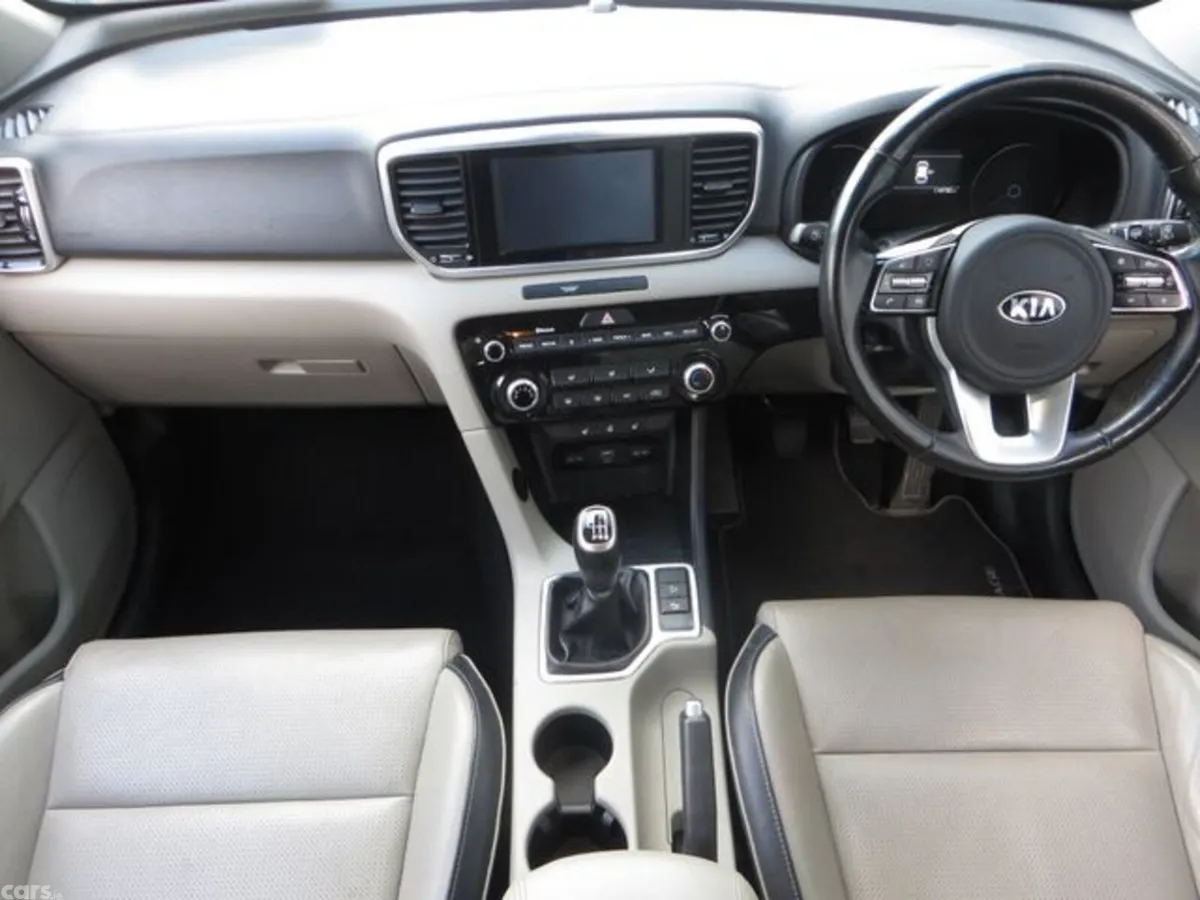 Kia Sportage MPV, Diesel, 2020, Grey