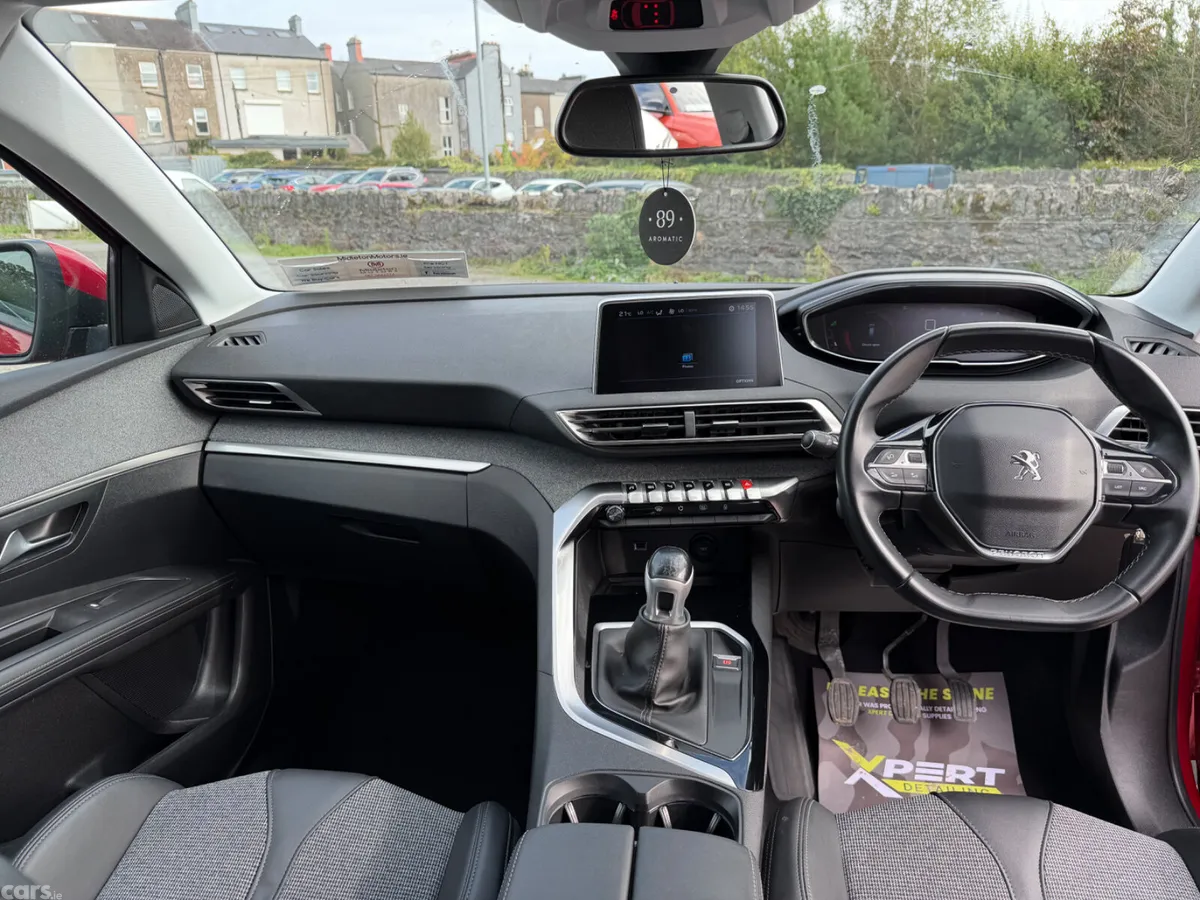 Peugeot 3008 MPV, Diesel, 2020, Red