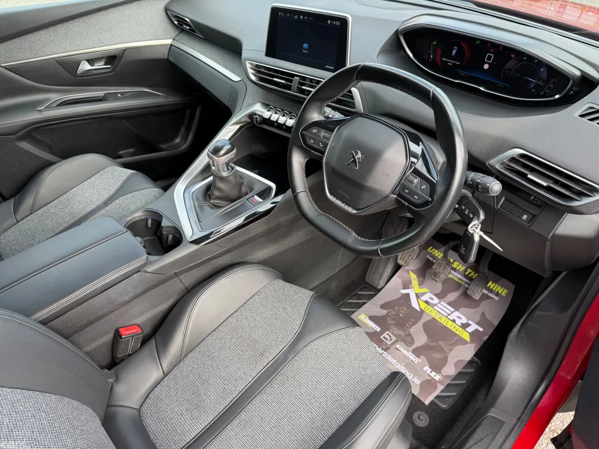 Peugeot 3008 MPV, Diesel, 2020, Red