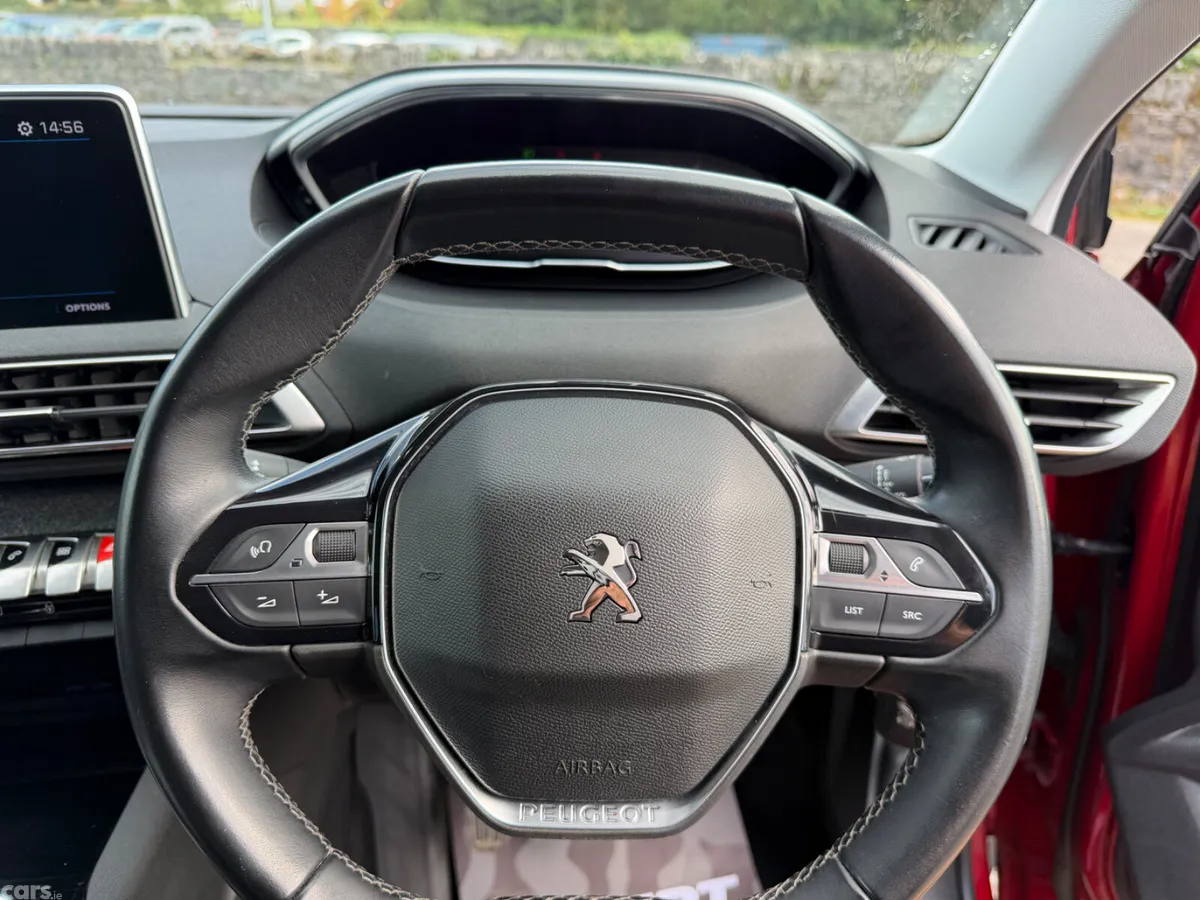 Peugeot 3008 MPV, Diesel, 2020, Red