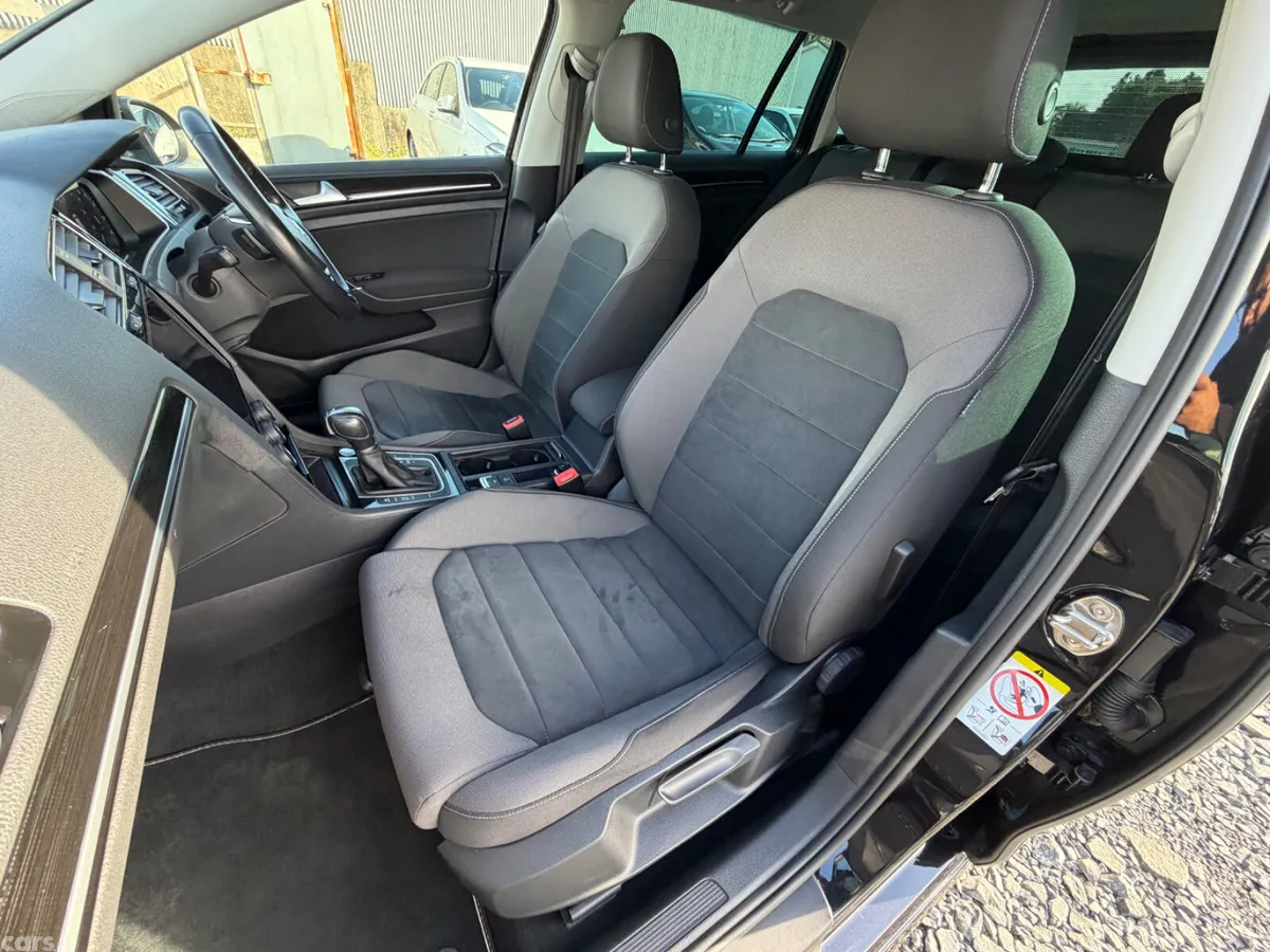 Volkswagen Golf Estate, Petrol, 2019, Black