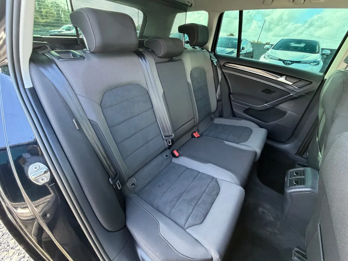 Volkswagen Golf Estate, Petrol, 2019, Black