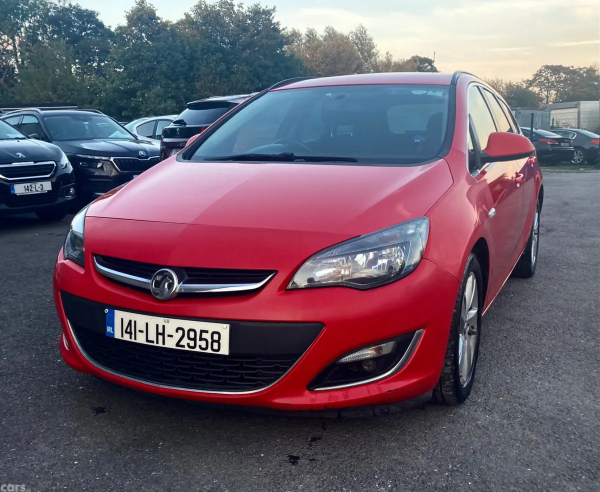 Opel Astra Estate, Diesel, 2014, Red
