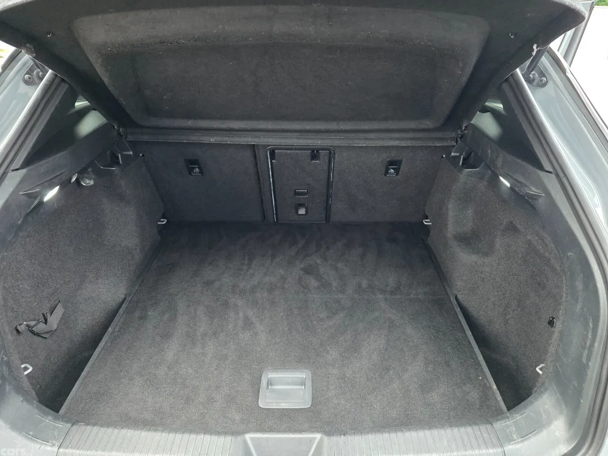 Volkswagen ID.4 Estate, Electric, 2022, Grey