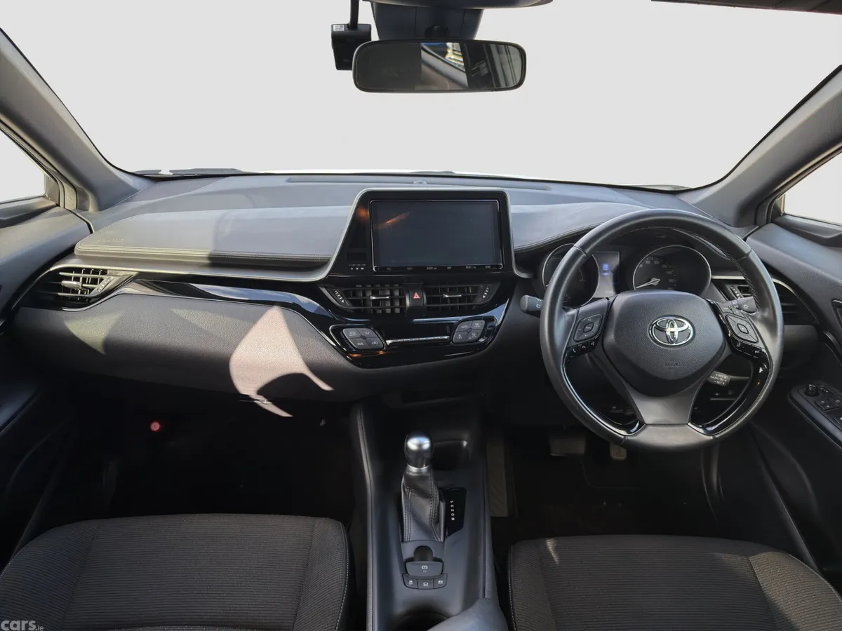 Toyota C-HR SUV, Petrol Hybrid, 2019, White