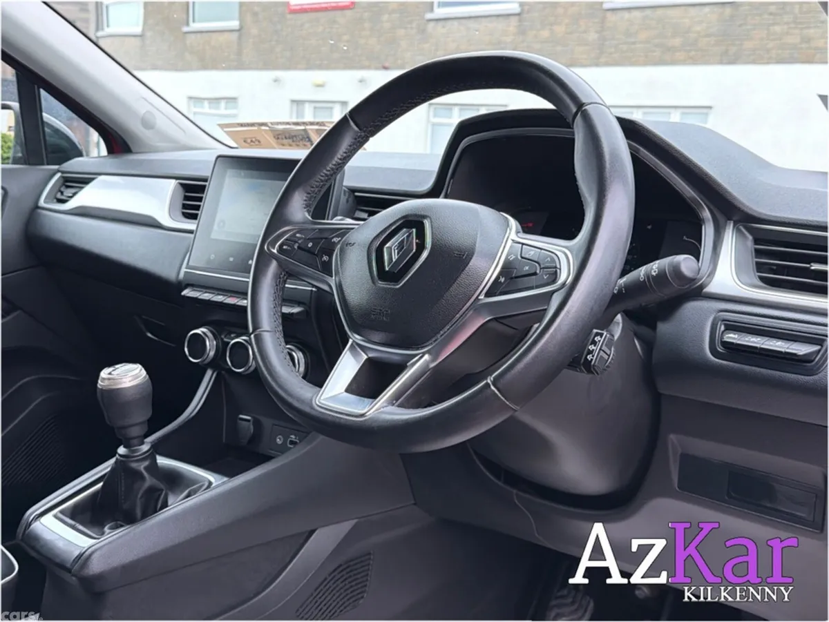 Renault Captur Hatchback, Petrol, 2024, Red