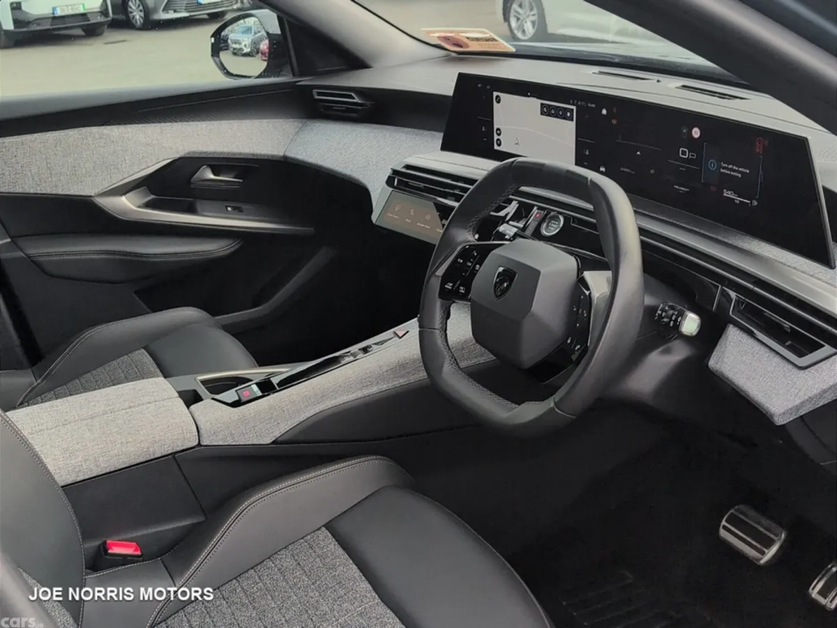 Peugeot 5008 SUV, Petrol Hybrid, 2026, Blue