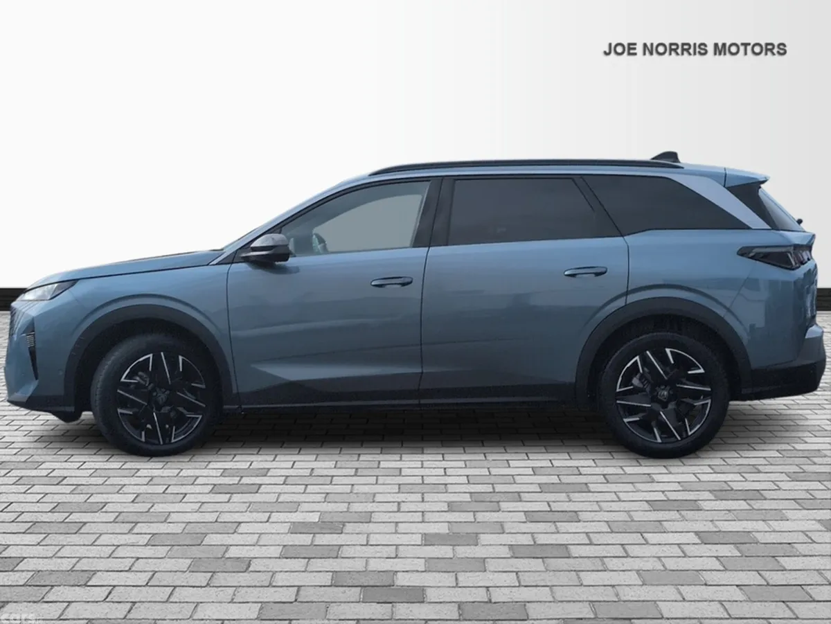 Peugeot 5008 SUV, Petrol Hybrid, 2026, Blue