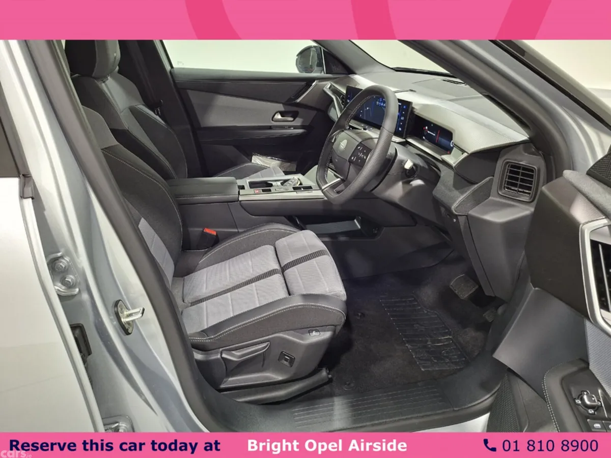 Opel Grandland SUV, Petrol Hybrid, 2027, Silver