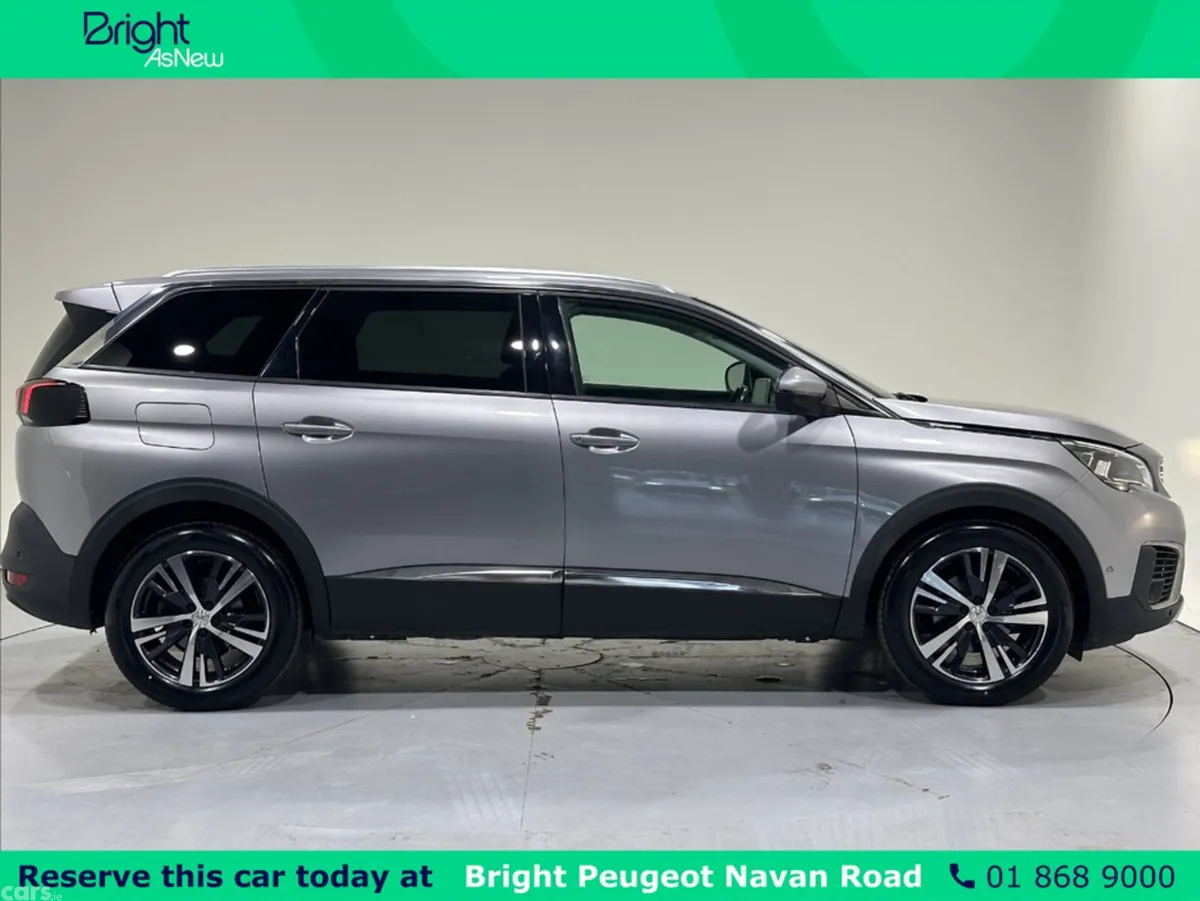 Peugeot 5008 MPV, Petrol, 2020, Grey