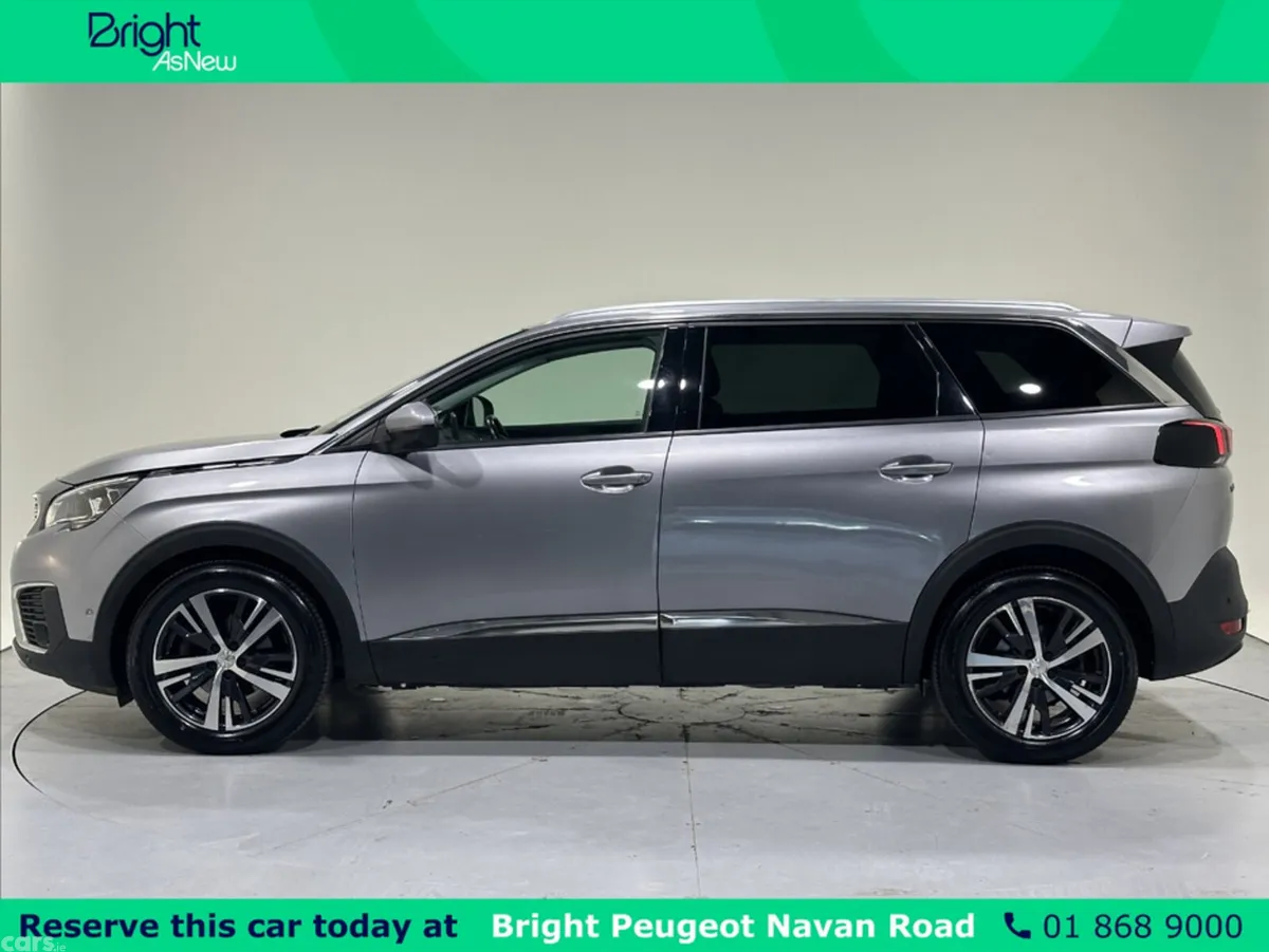Peugeot 5008 MPV, Petrol, 2020, Grey