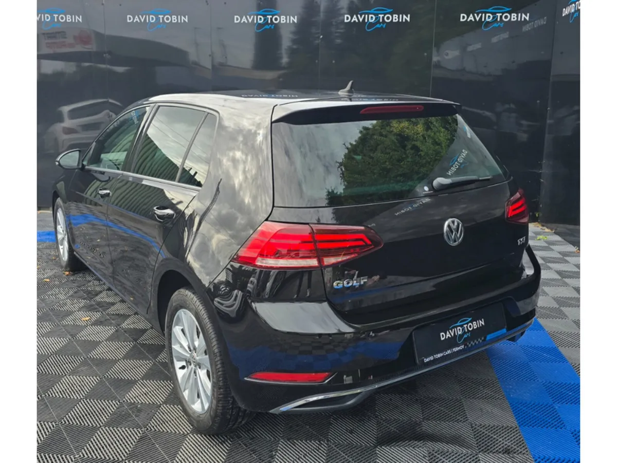 Volkswagen Golf Hatchback, Petrol, 2017, Black