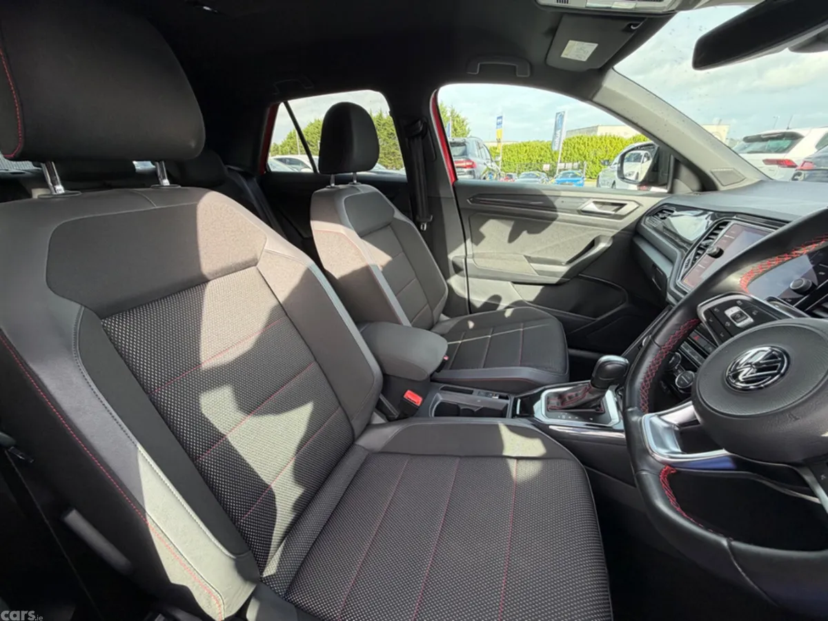 Volkswagen T-Roc SUV, Diesel, 2021, Red