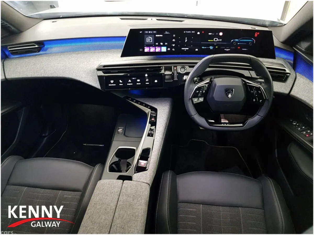 Peugeot 5008 Hatchback, Electric, 2025, Grey