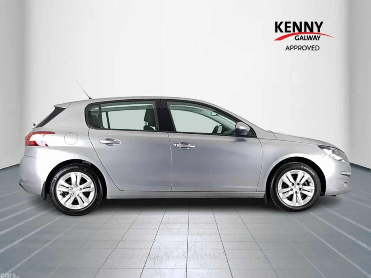 Peugeot 308 Hatchback, Petrol, 2016, Grey
