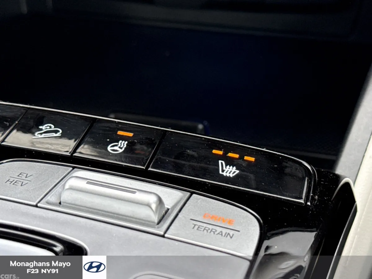 Hyundai Tucson MPV, Petrol Plug-in Hybrid, 2024, Black