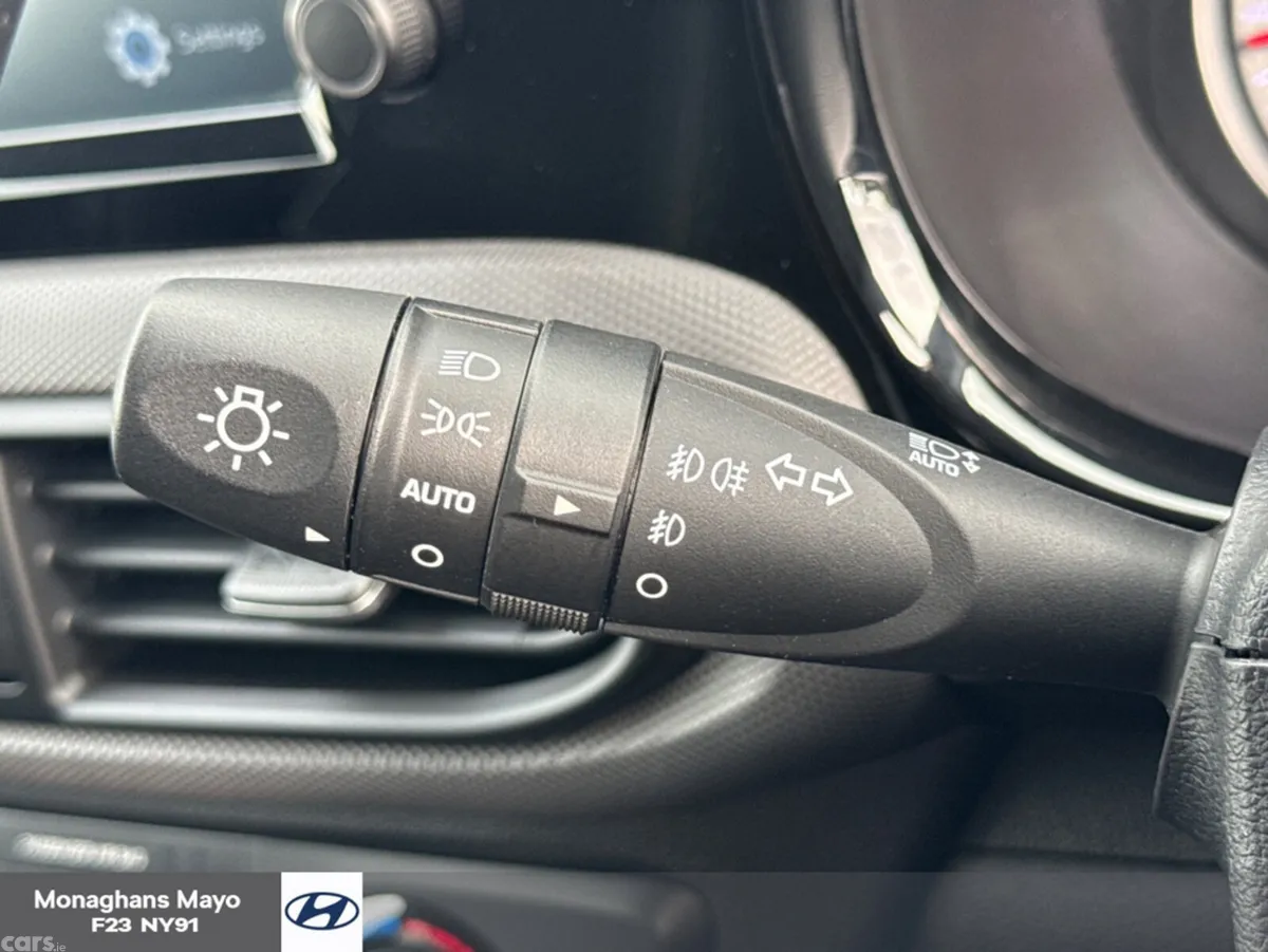 Hyundai i10 Hatchback, Petrol, 2020, Blue