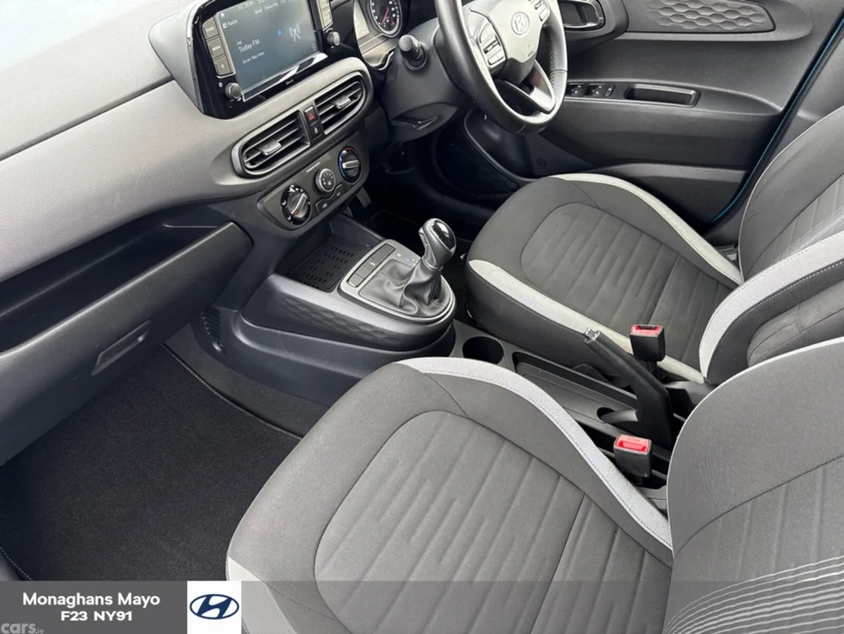 Hyundai i10 Hatchback, Petrol, 2020, Blue