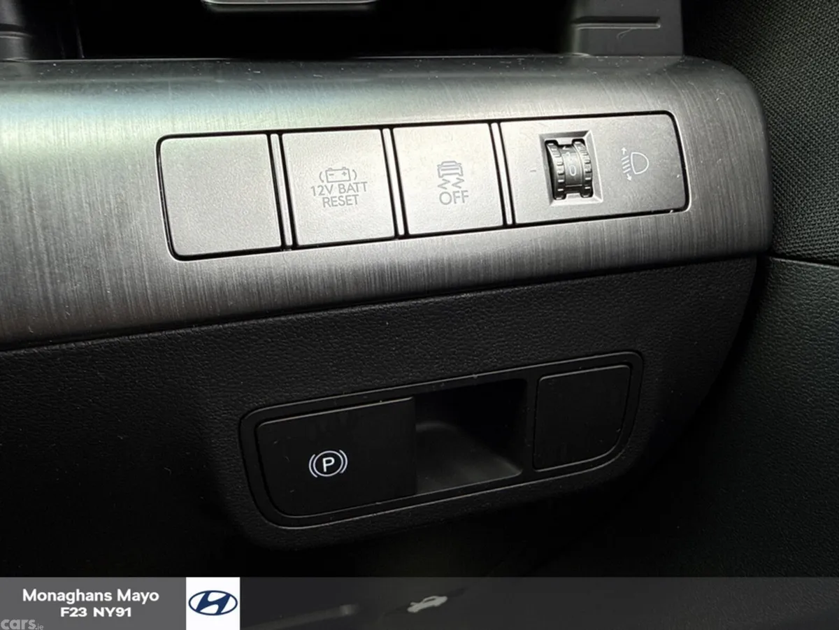Hyundai KONA MPV, Petrol Hybrid, 2026, Grey