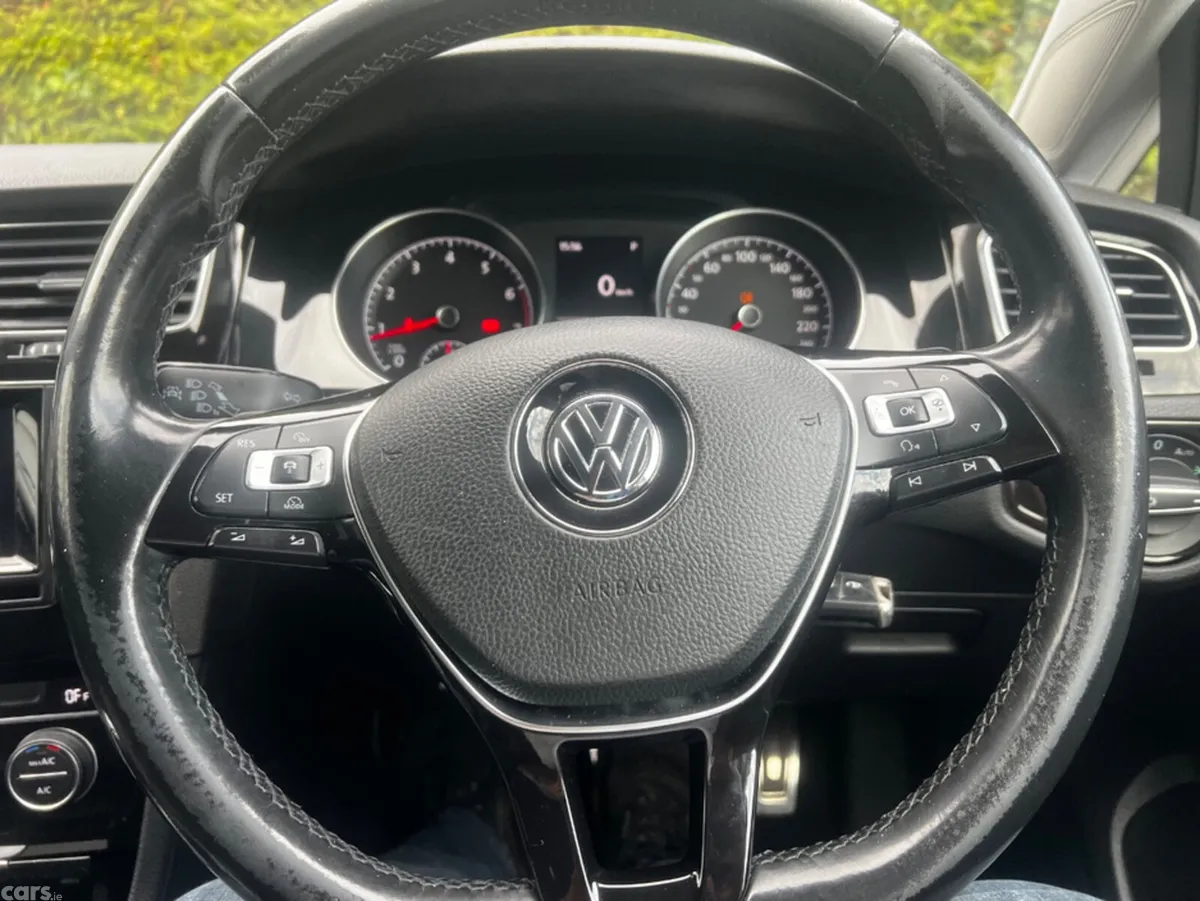 Volkswagen Golf Hatchback, Petrol, 2014, Silver