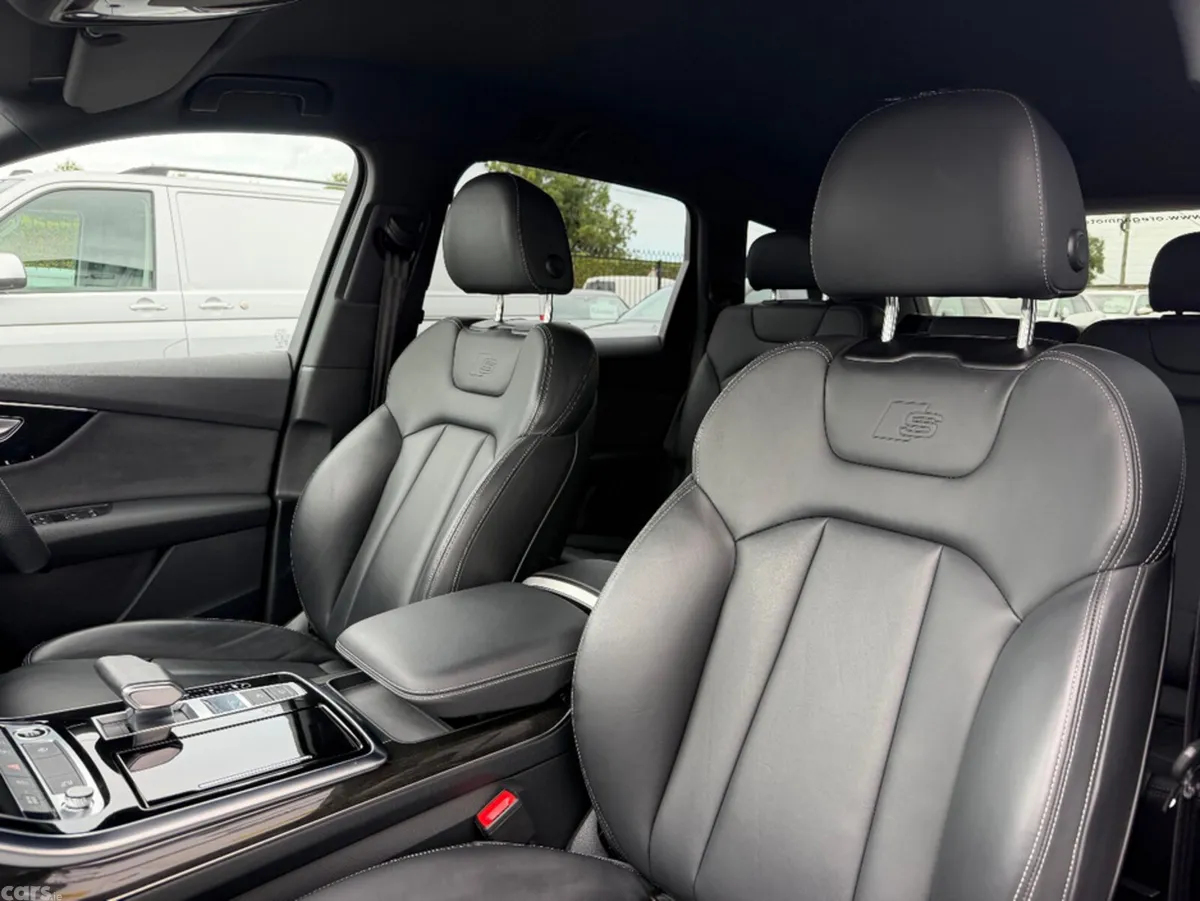 Audi Q7 Estate, Petrol Plug-in Hybrid, 2024, Black