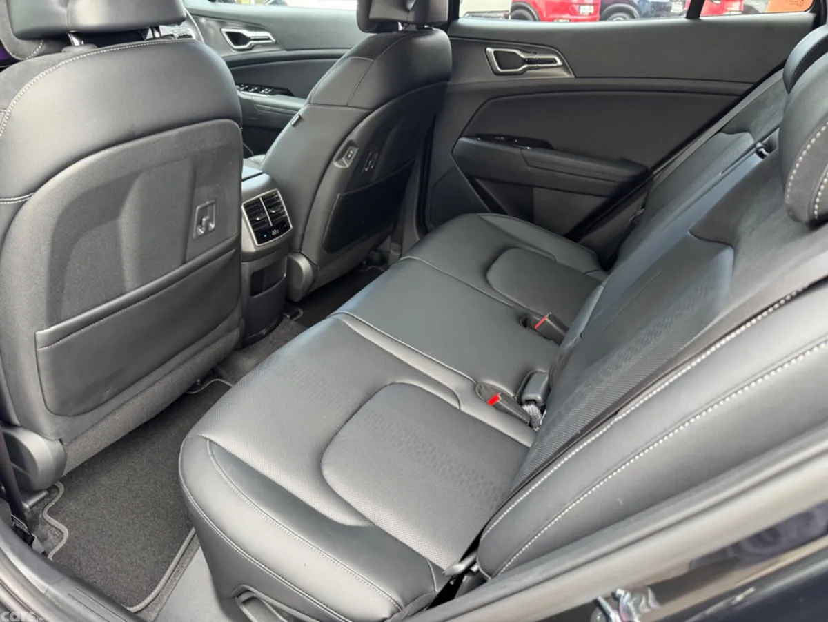 Kia Sportage Hatchback, Petrol Plug-in Hybrid, 2026, Black