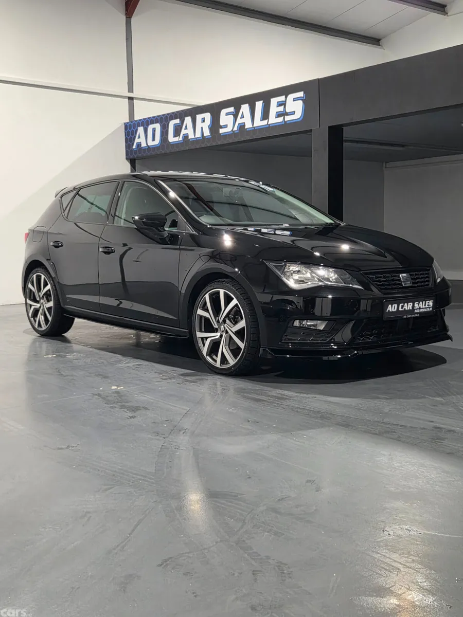 SEAT Leon Hatchback, Diesel, 2019, Black