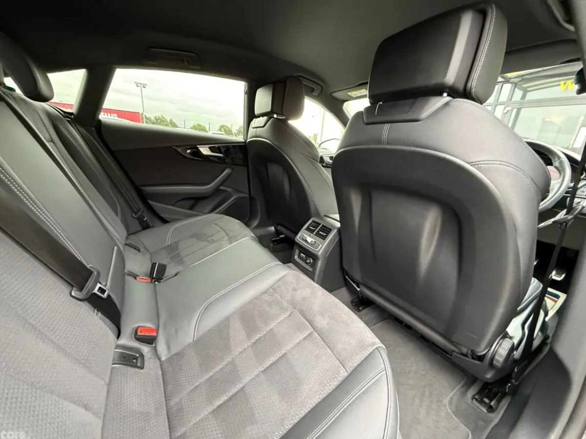Audi A5 Hatchback, Diesel Hybrid, 2023, Blue
