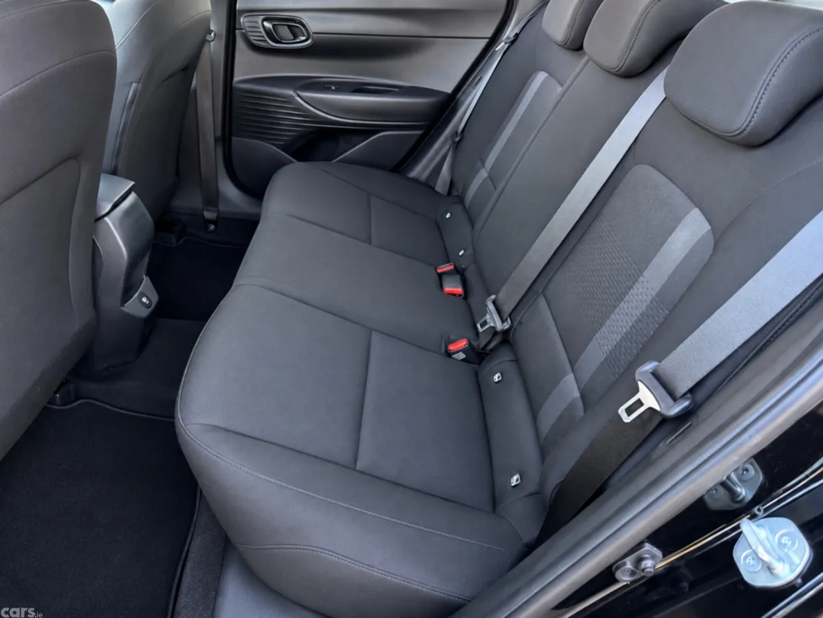 Hyundai i20 Hatchback, Petrol, 2024, Black