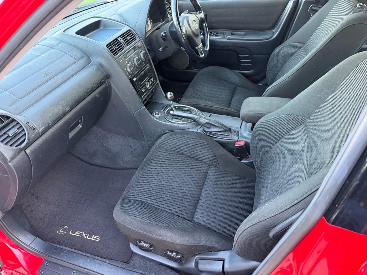Lexus IS Saloon, Petrol, 2003, Red
