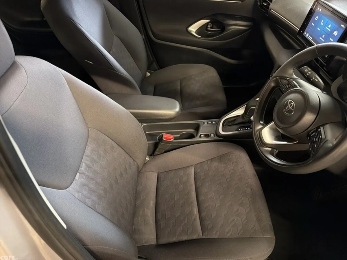 Toyota Yaris Hatchback, Petrol Hybrid, 2026, Grey
