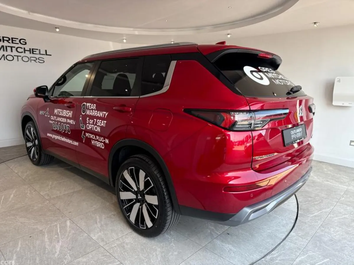 Mitsubishi Outlander SUV, Petrol Hybrid, 2026, Red