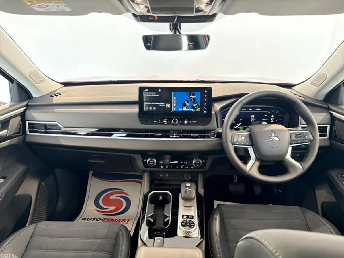 Mitsubishi Outlander SUV, Petrol Hybrid, 2026, Red