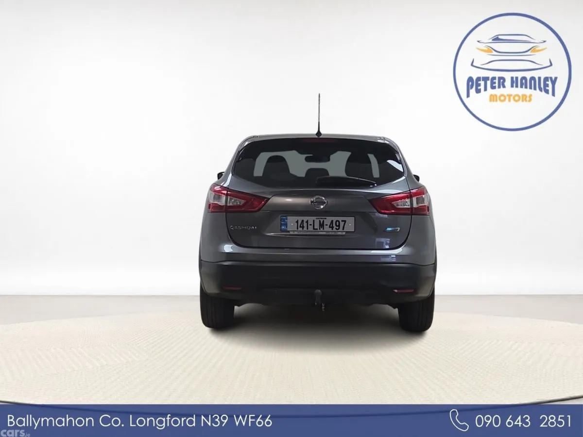 Nissan Qashqai SUV, Diesel, 2014, Grey