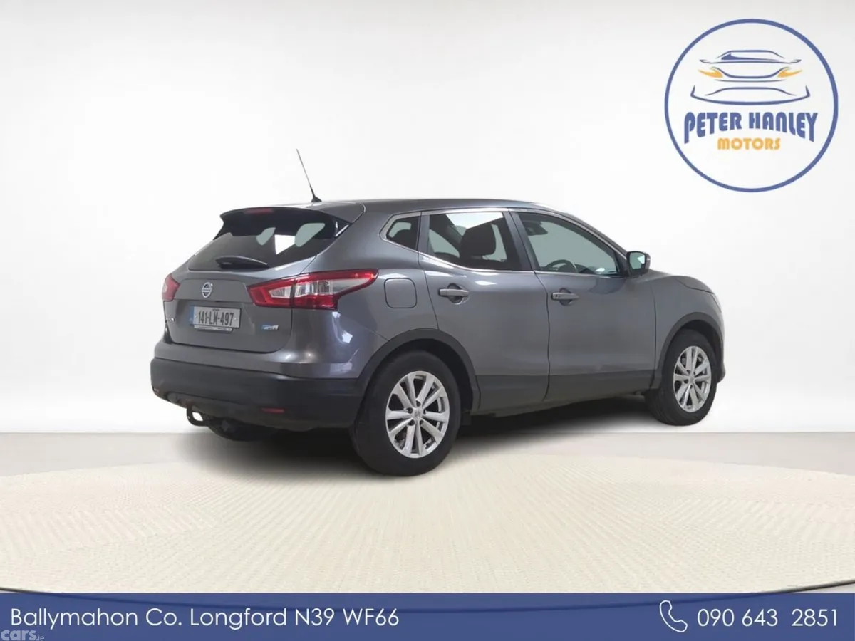 Nissan Qashqai SUV, Diesel, 2014, Grey