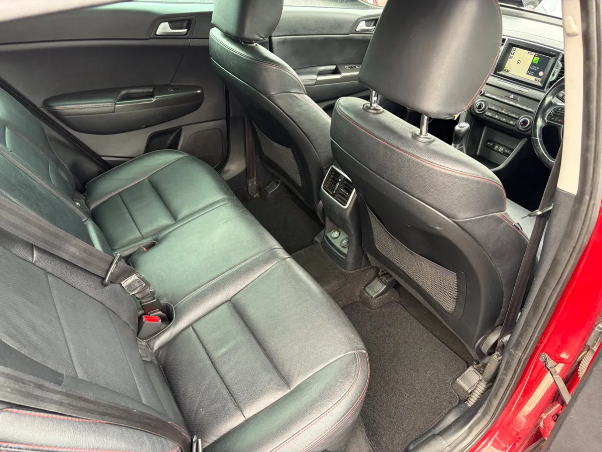 Kia Sportage SUV, Diesel, 2016, Red
