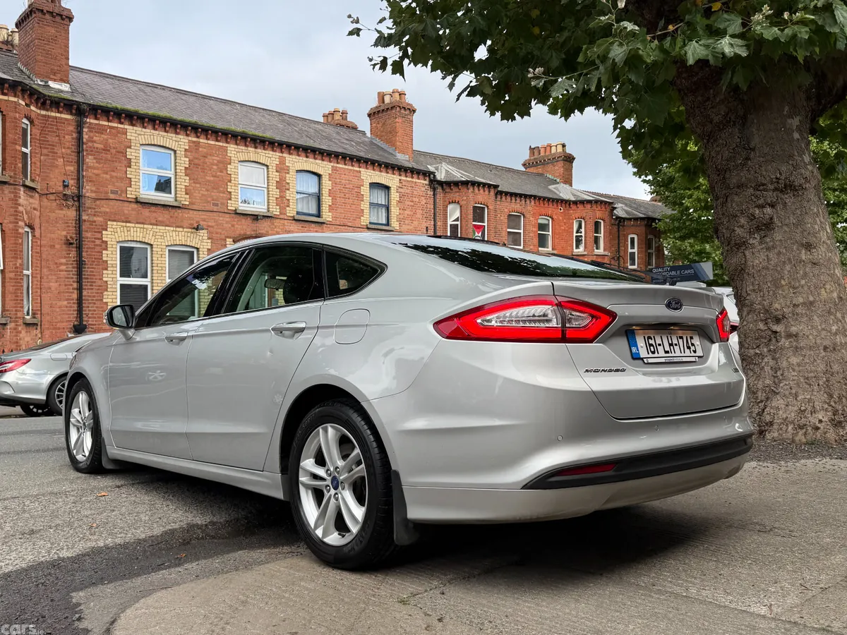 Ford Mondeo Hatchback, Diesel, 2016, Silver