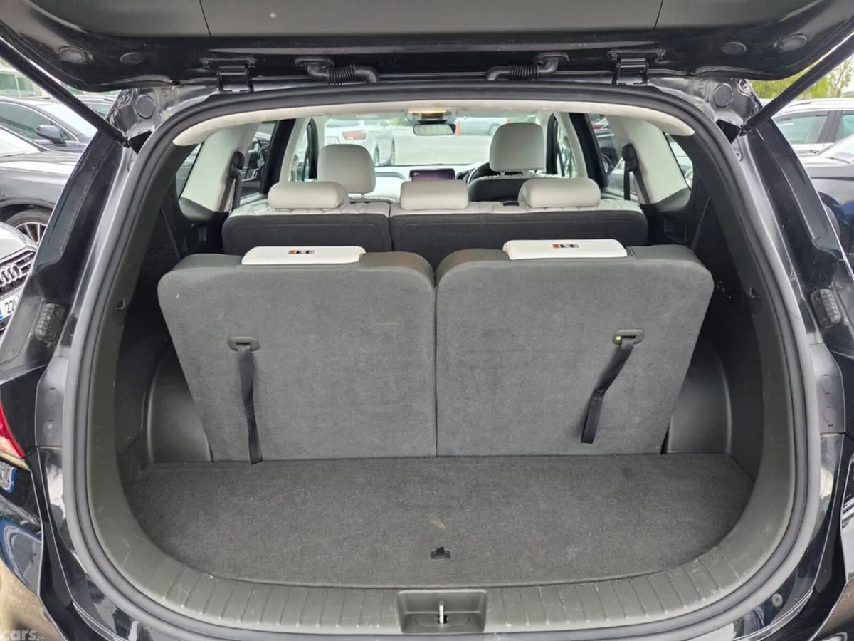 Hyundai Santa Fe Estate, Diesel, 2021, Black
