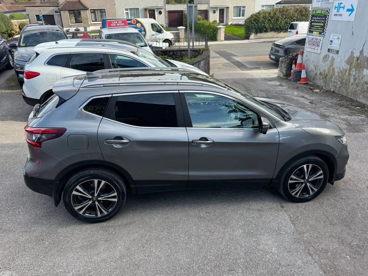 Nissan Qashqai MPV, Diesel, 2018, Grey