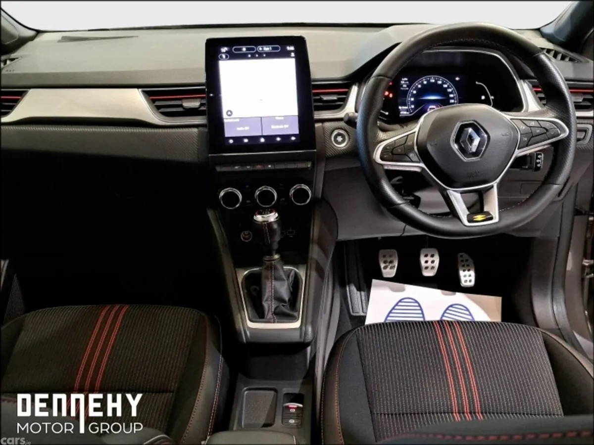 Renault Captur Hatchback, Petrol, 2022, Grey