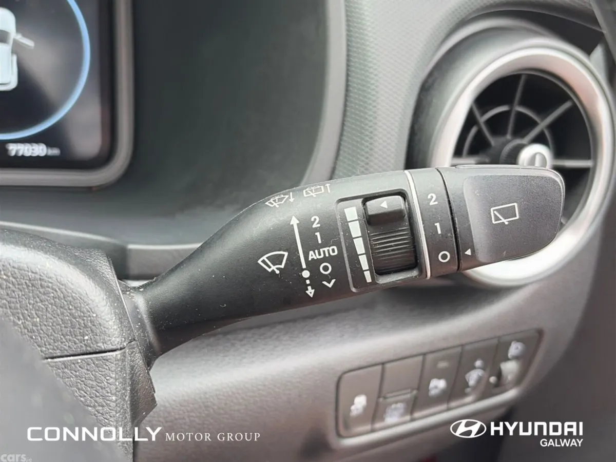Hyundai KONA MPV, Petrol Hybrid, 2021, Red