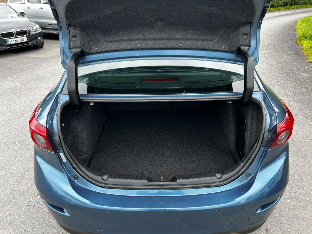 Mazda Mazda3 Saloon, Petrol, 2018, Blue