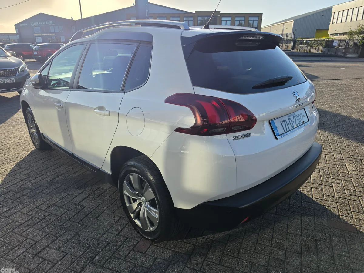 Peugeot 2008 Estate, Petrol, 2017, White