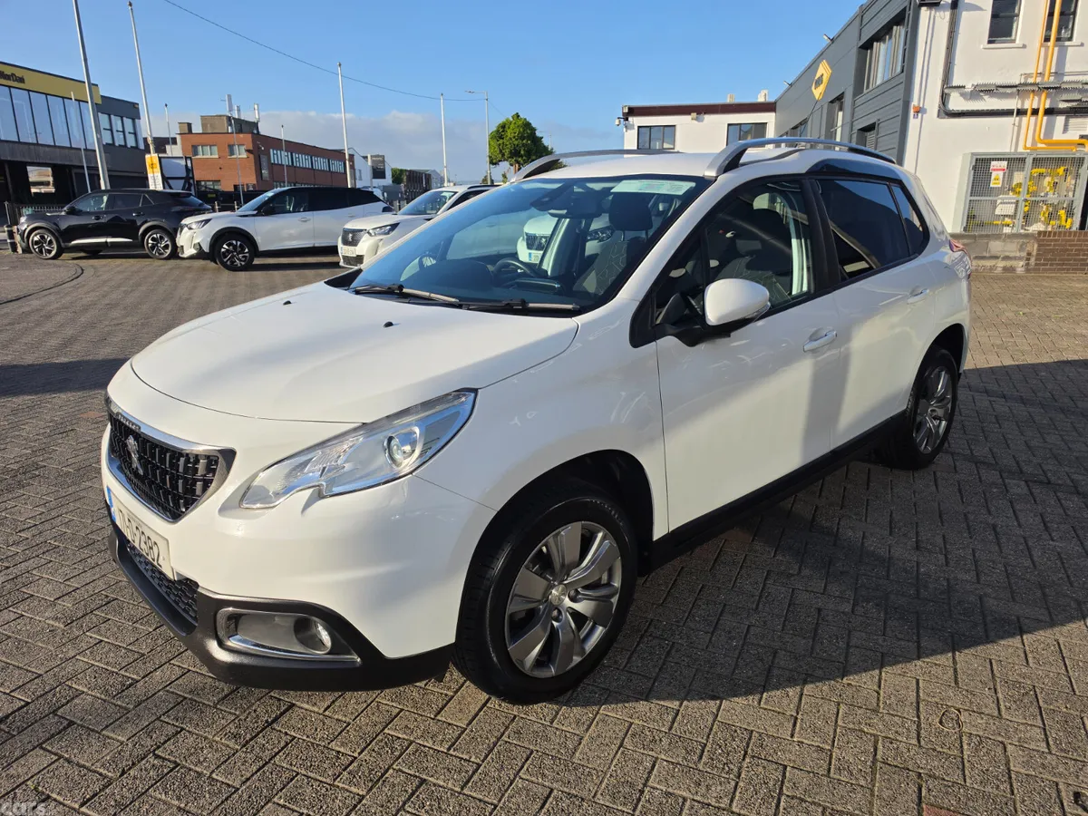 Peugeot 2008 Estate, Petrol, 2017, White