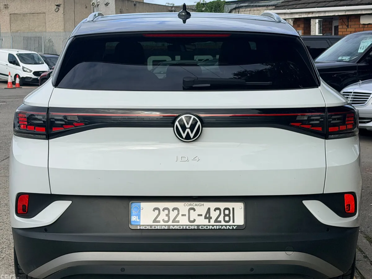 Volkswagen ID.4 Estate, Electric, 2023, White