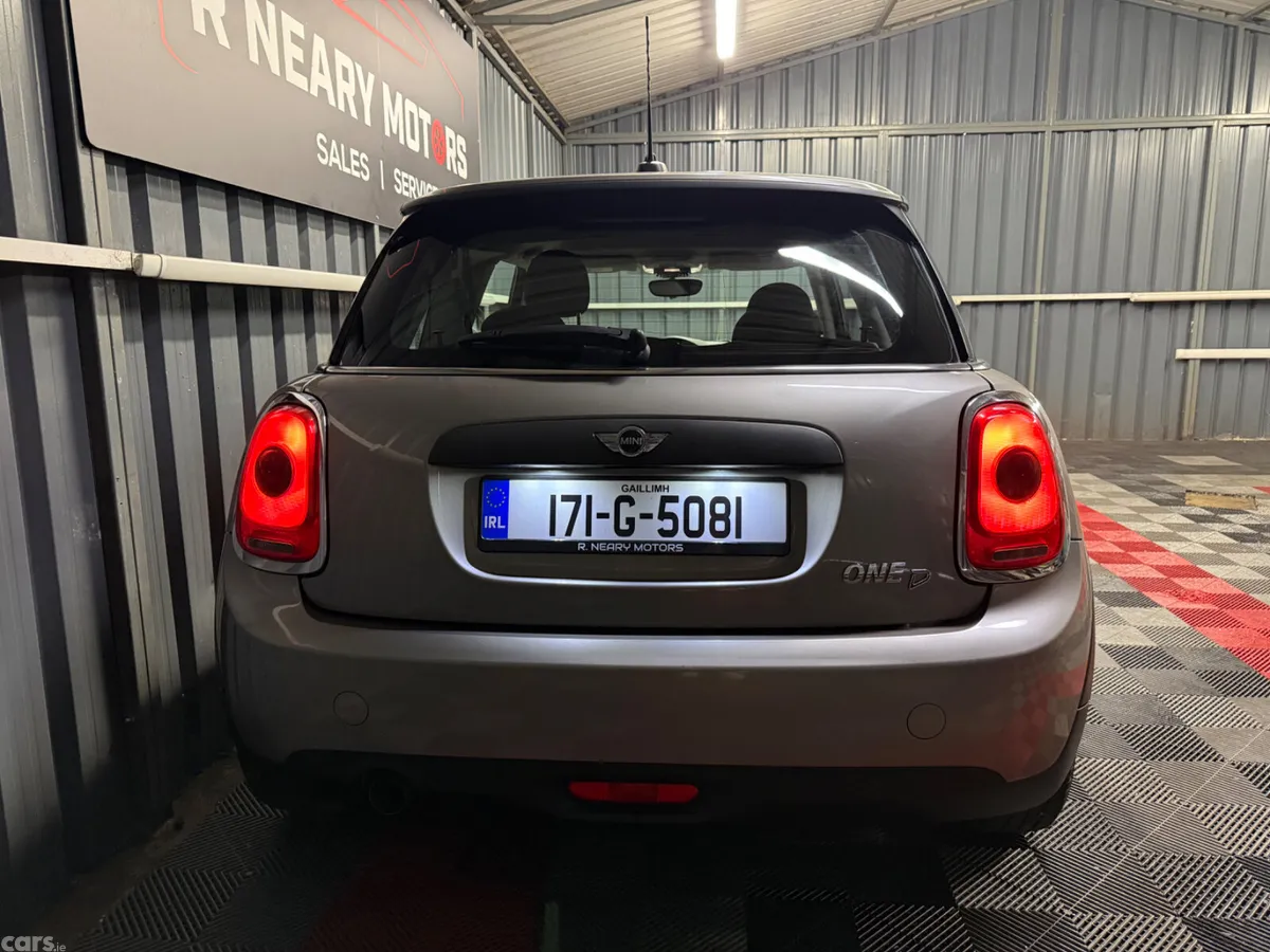 Mini One Hatchback, Diesel, 2017, Brown