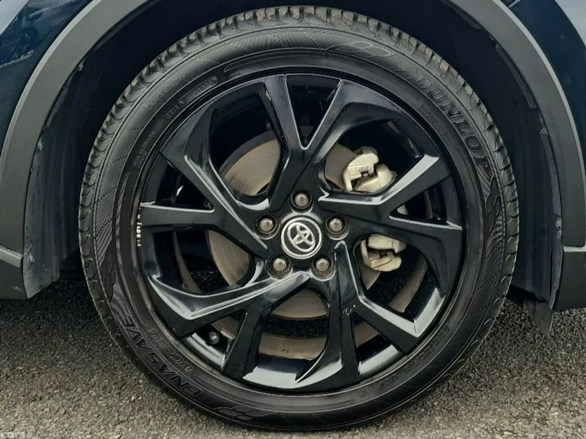 Toyota C-HR SUV, Petrol Hybrid, 2019, Blue