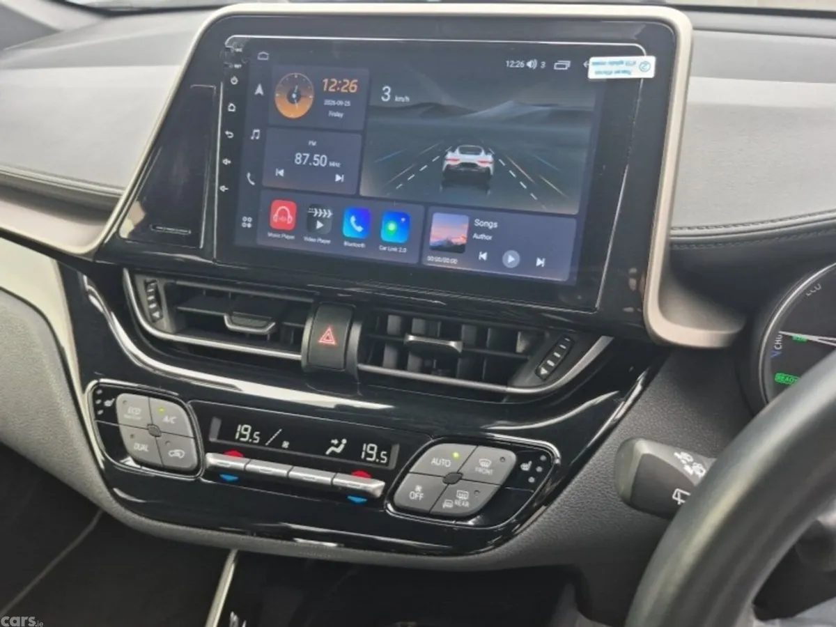 Toyota C-HR SUV, Petrol Hybrid, 2019, Blue