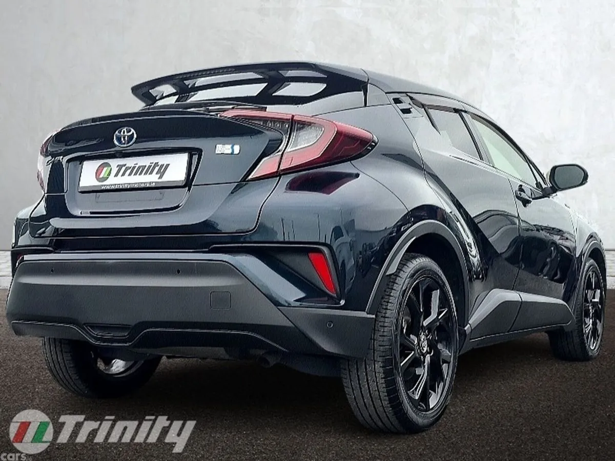 Toyota C-HR SUV, Petrol Hybrid, 2019, Blue